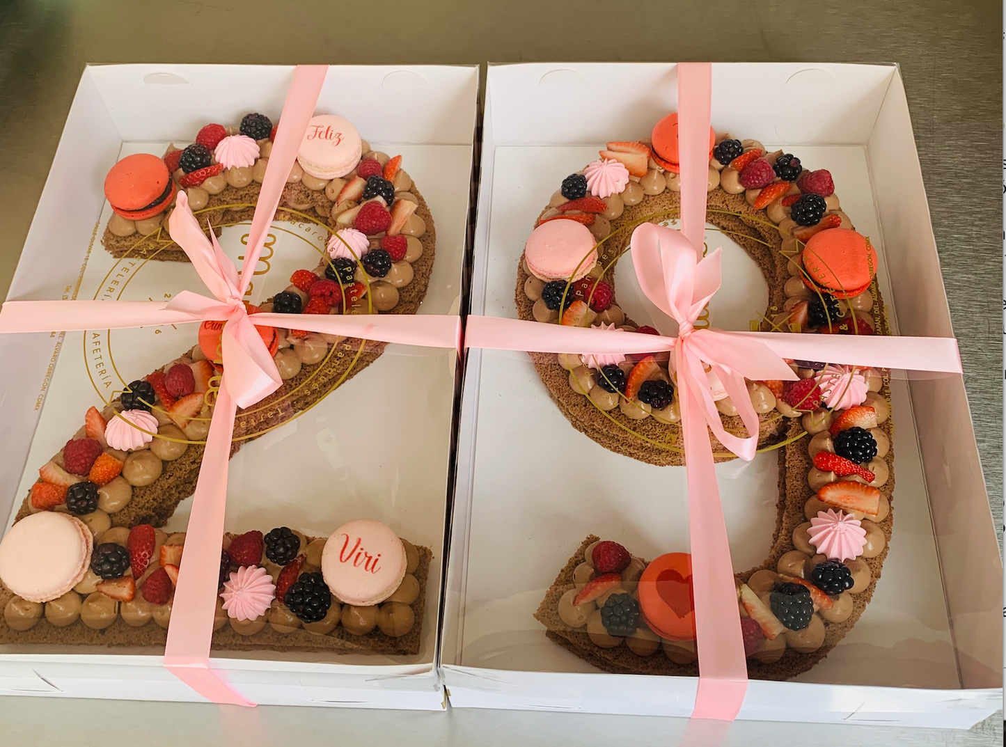 Pastel de número para 20 personas